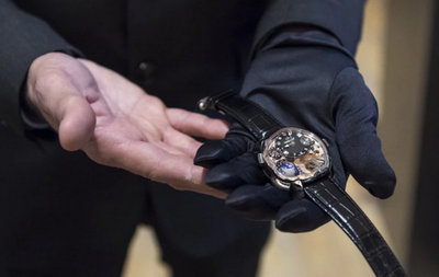 中國引擎驅動全球硬奢復蘇，高端鐘表市場走出疫情陰霾